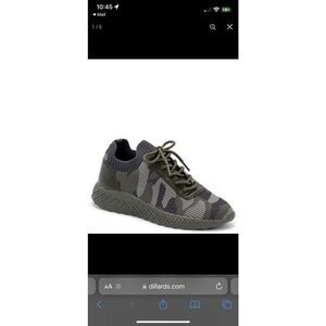 Blondo Shay Knit Camouflage Lace-Up Sneakers